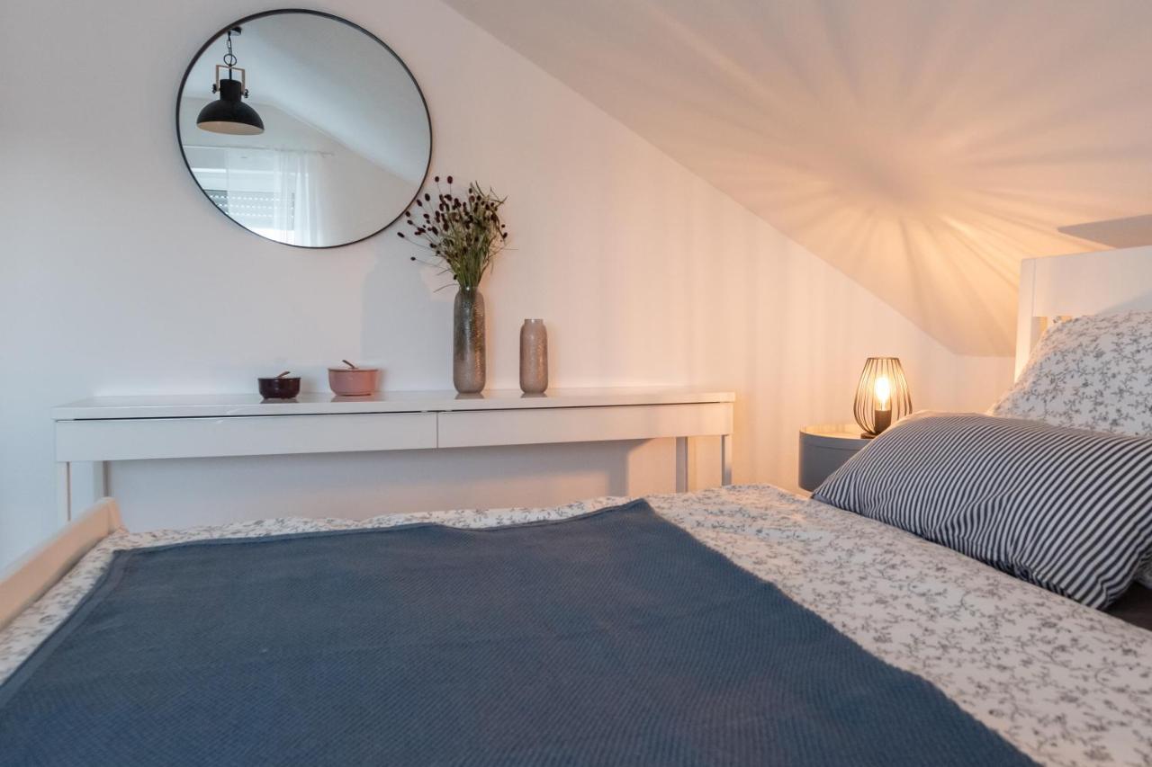 Fuldaliebe - Stadtnahe Moderne Ferienwohnung In フルダ エクステリア 写真